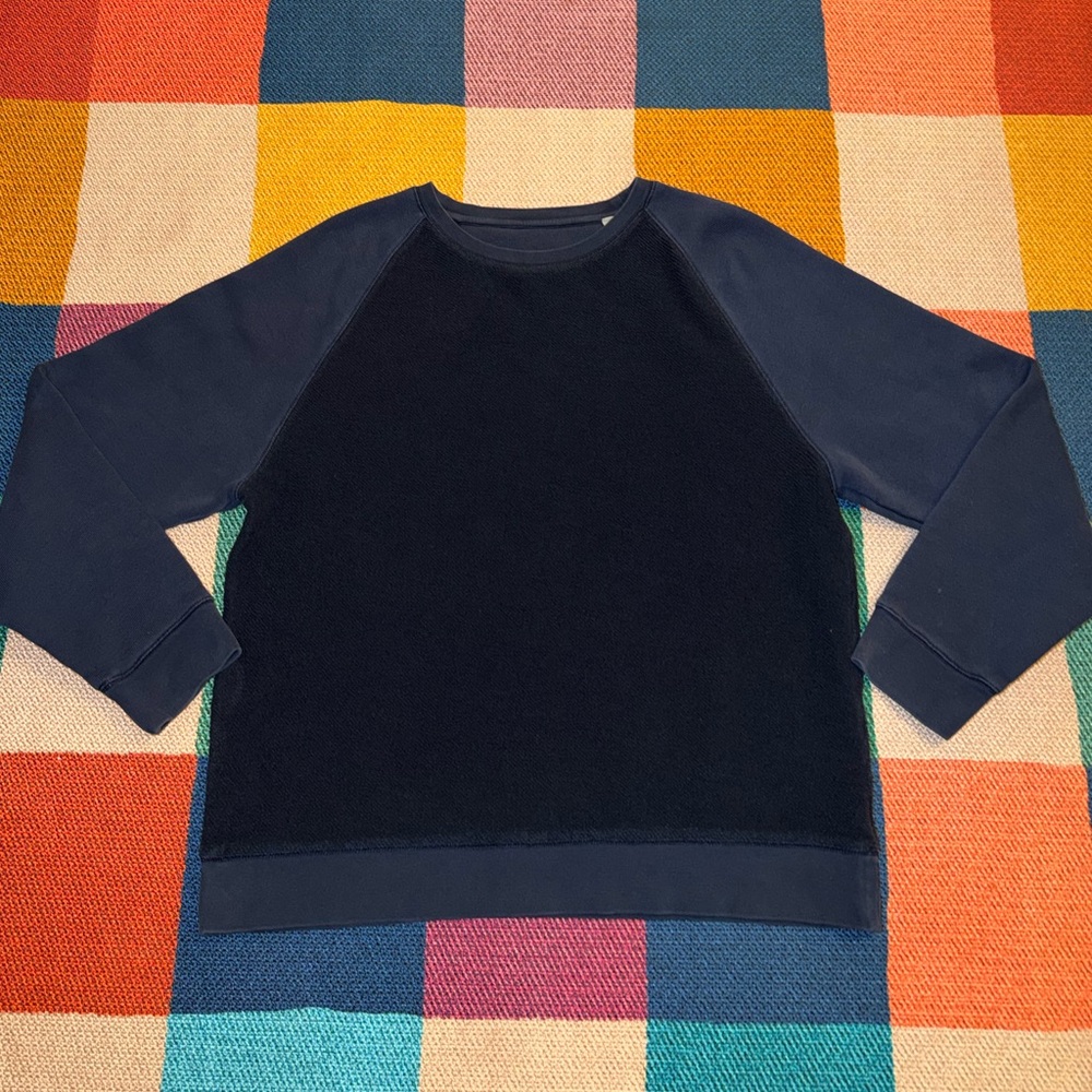 Vince Men's Heavy weight Crewneck Sweater in Deep Navy